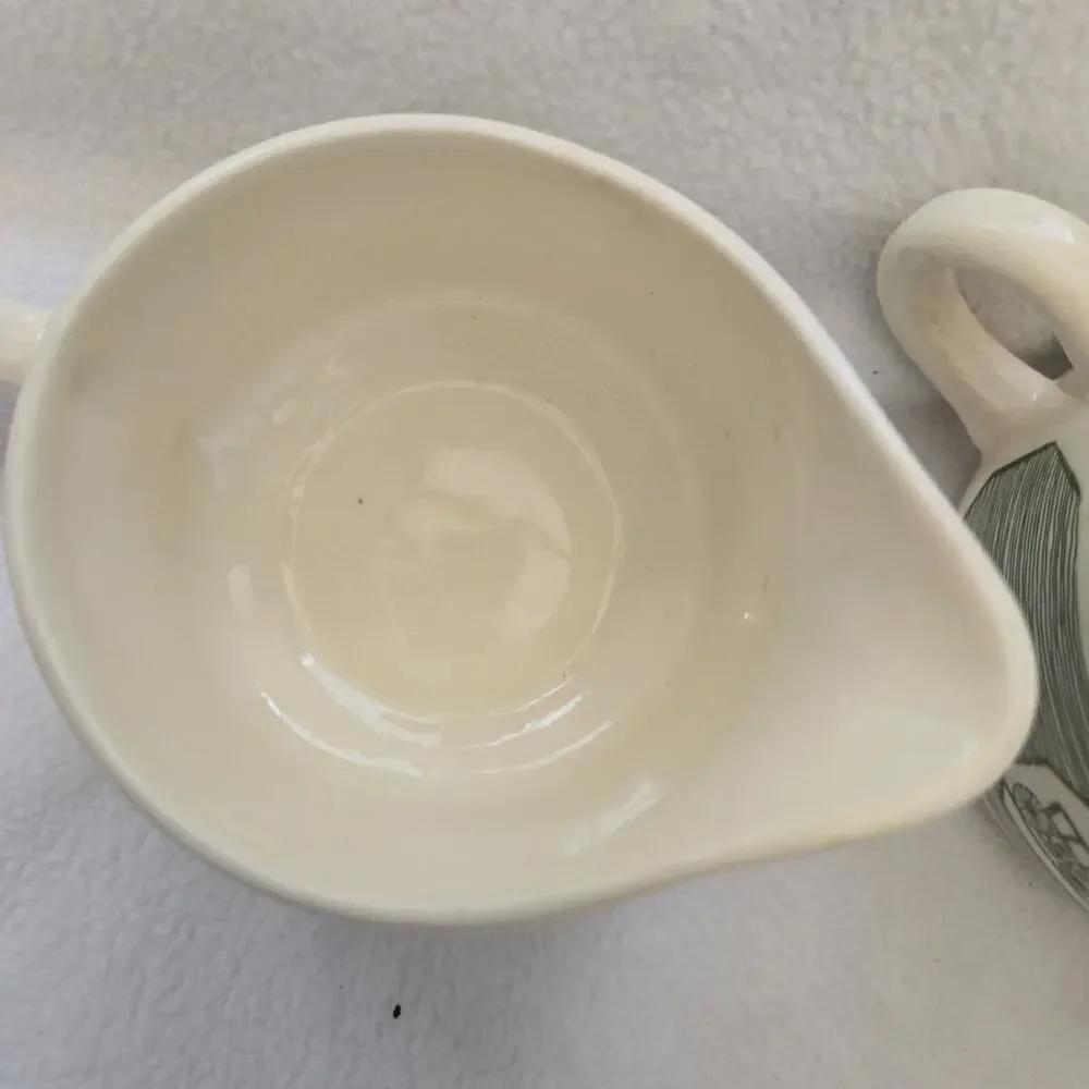 MCM Creamer and Sugar Bowl, Horse and Carriage, Cream and Green COTTAGE CORE